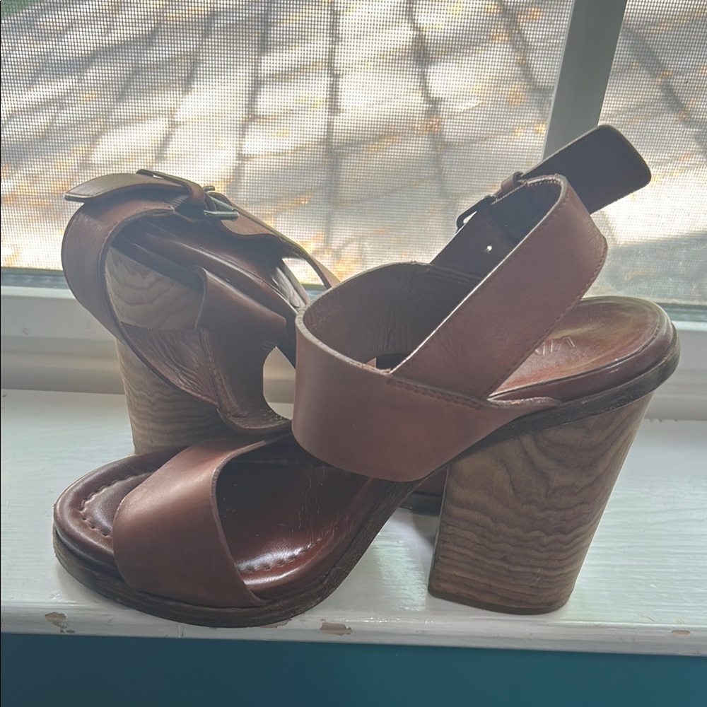 Vince block heels/ Brown Leather Women's Sandals/ 7